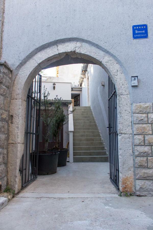 Apartment Old Town Mariolina Крк Экстерьер фото
